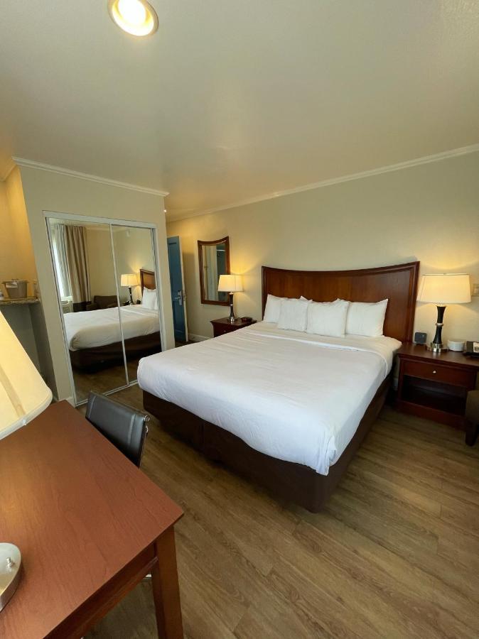 Blu Pacific Motel Monterey