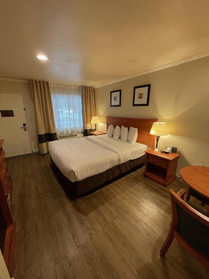 Blu Pacific 3*